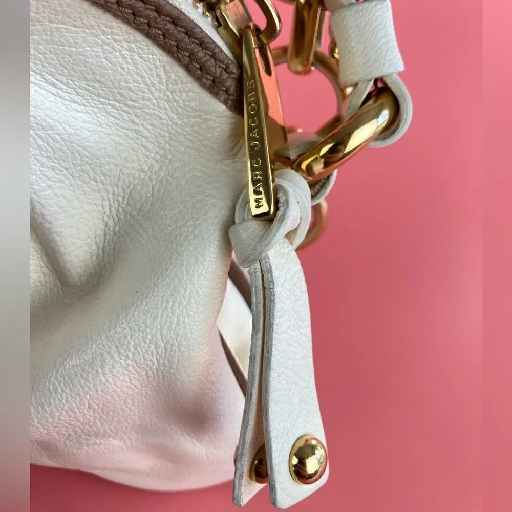 Marc Jacobs off white leather purse